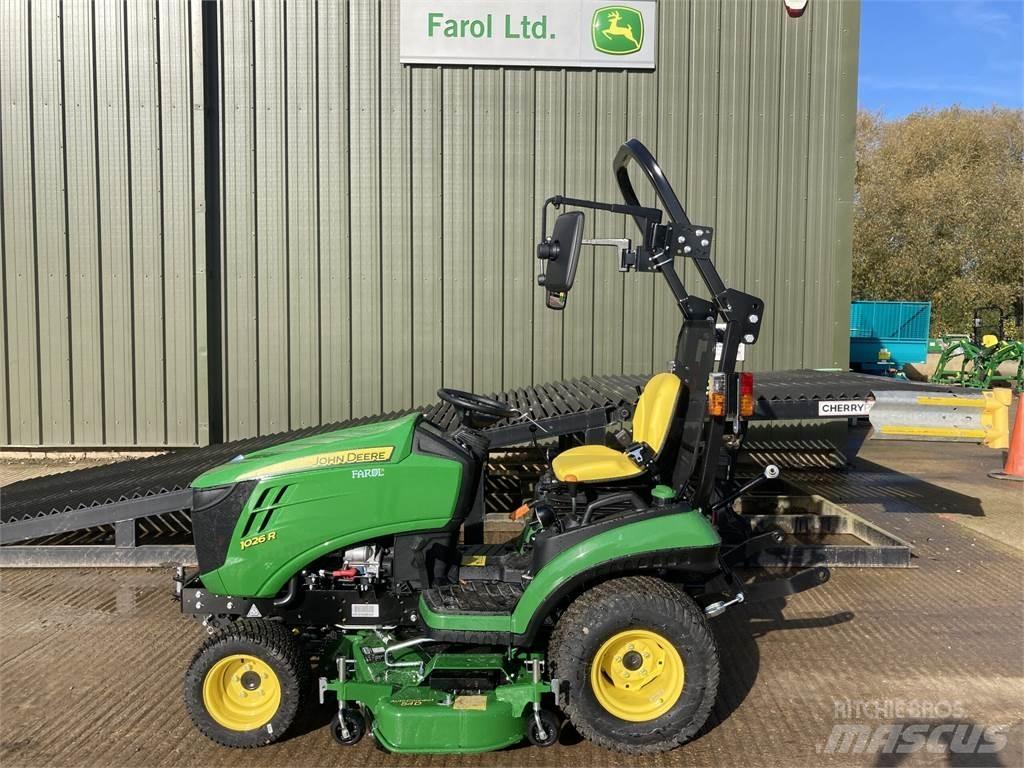 John Deere 1026R Compacttrekkers
