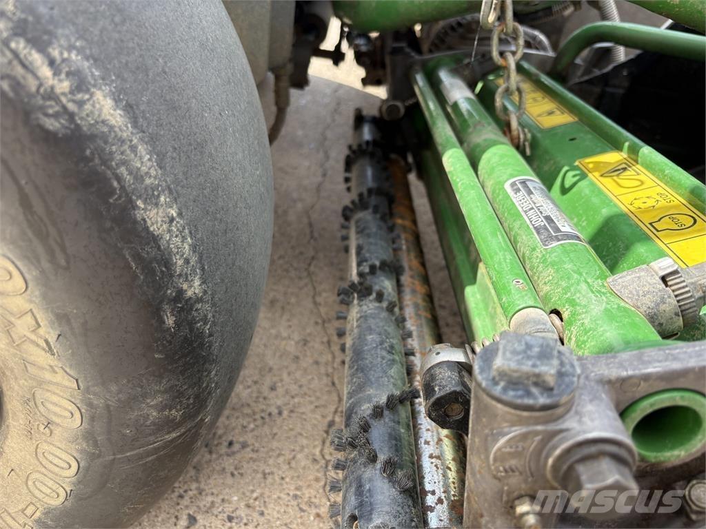John Deere 2500E Loopmaaier