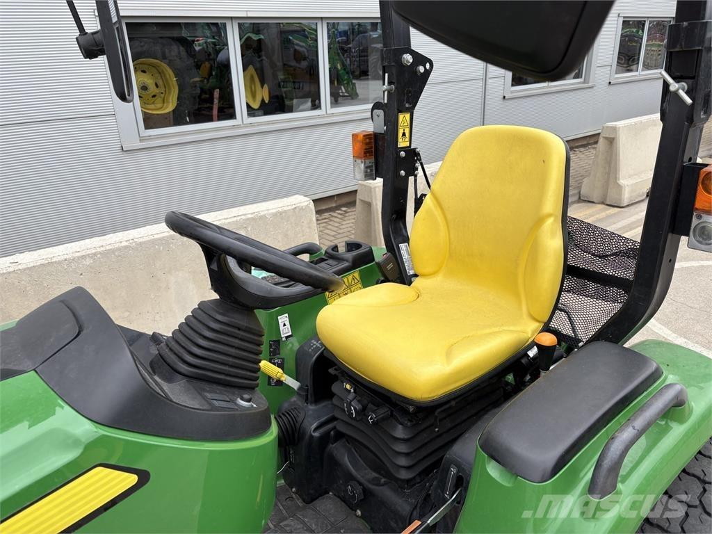 John Deere 3039R Compacttrekkers