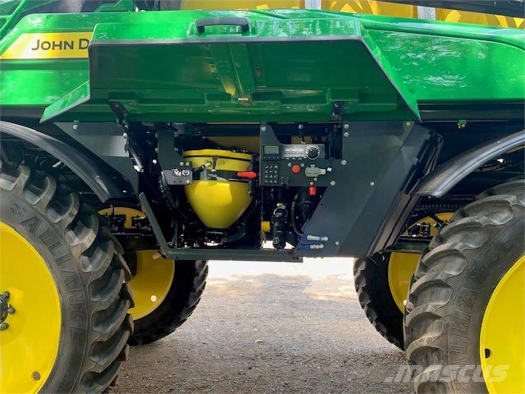 John Deere 340M Zelfrijdende spuitmachines