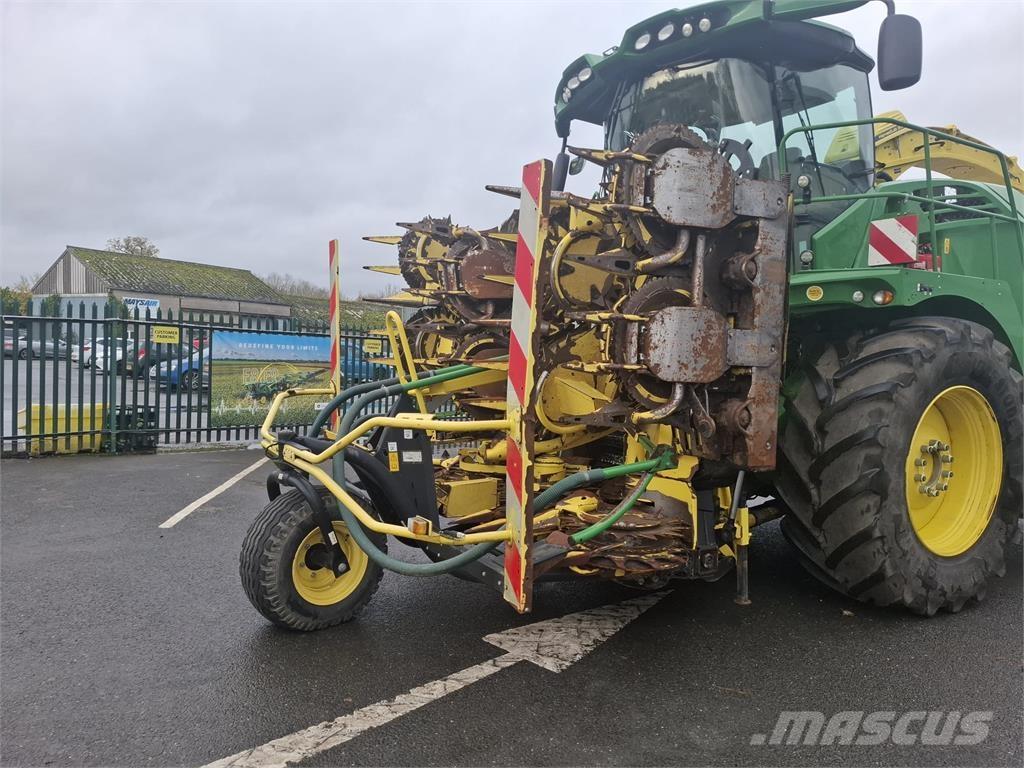 John Deere 390 Plus Zelfrijdende veldhakselaars