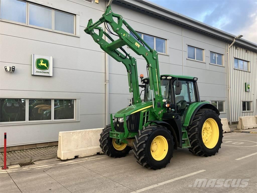 John Deere 6120M Tractoren