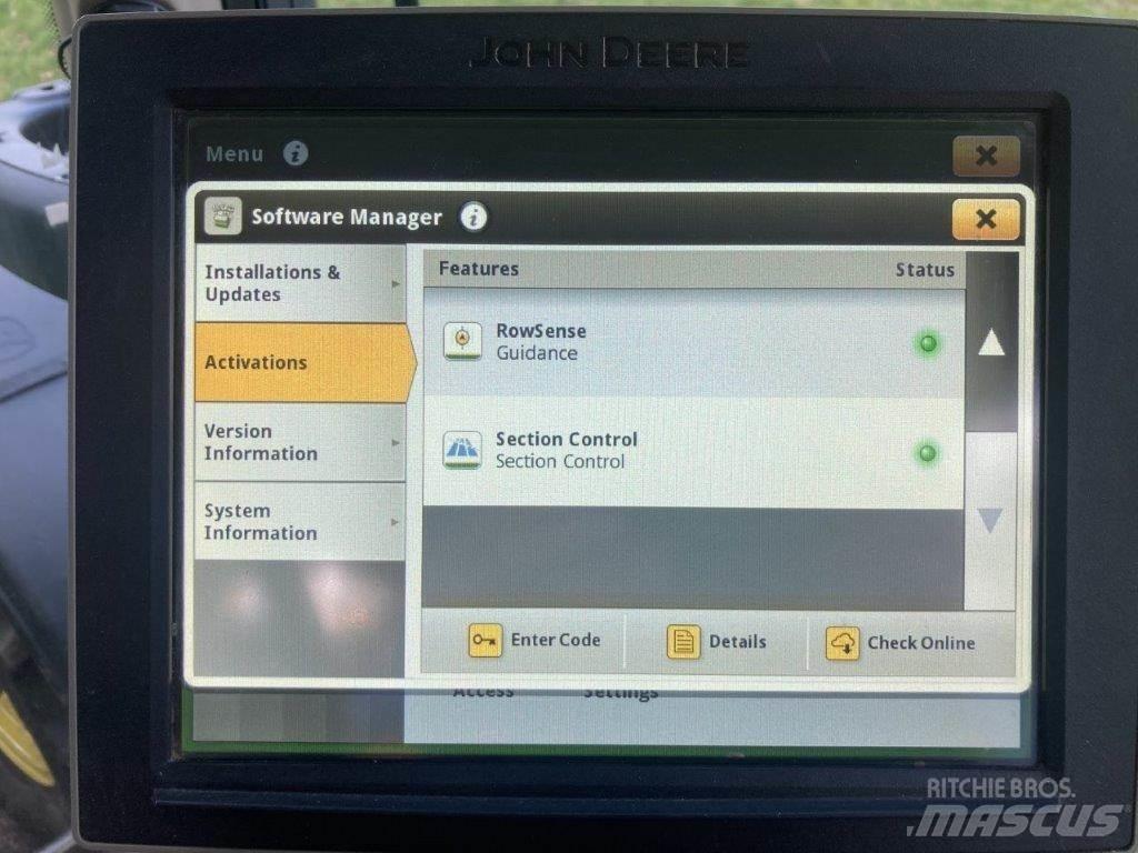 John Deere 6215R Tractoren