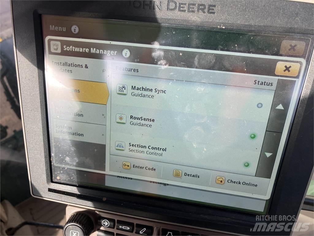 John Deere 6215R Tractoren