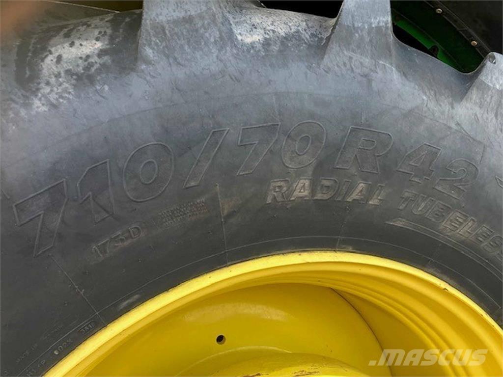 John Deere 6250R Tractoren
