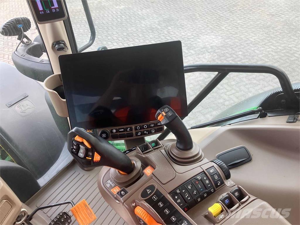 John Deere 6R 155 Tractoren