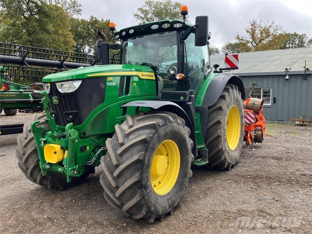 John Deere 6R 215 Tractoren
