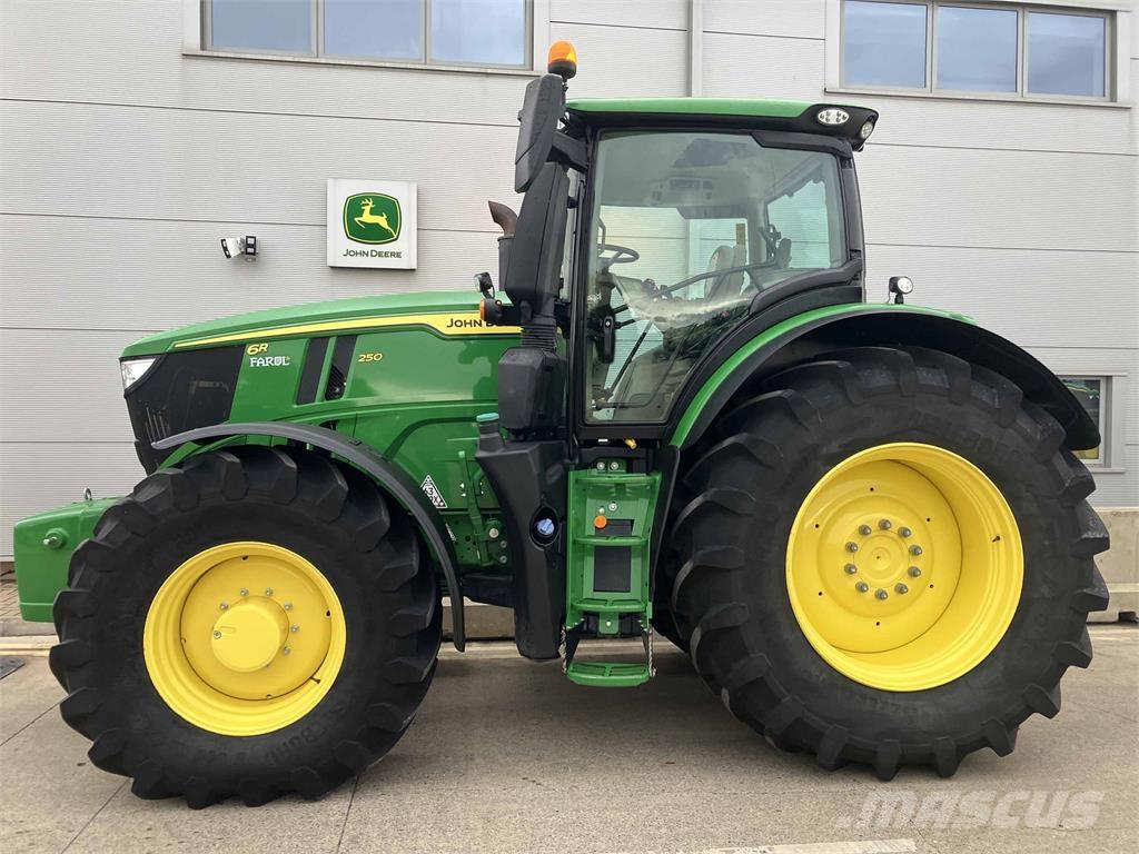 John Deere 6R 250 Tractoren