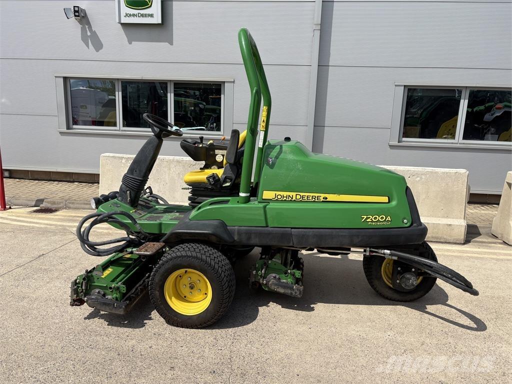 John Deere 7200A Loopmaaier