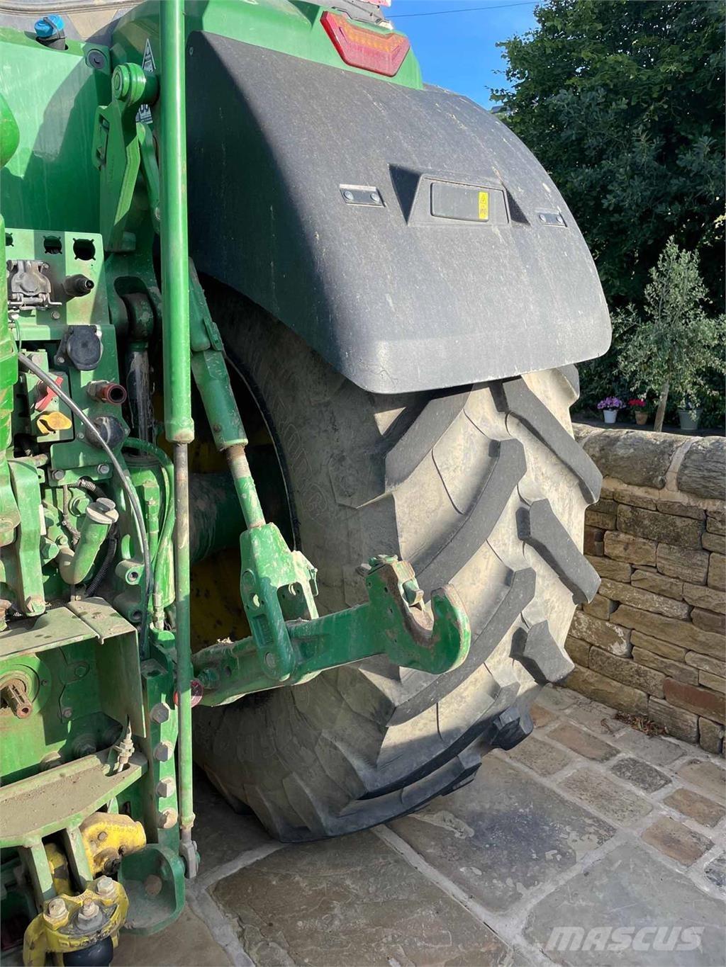 John Deere 7R 330 Tractoren