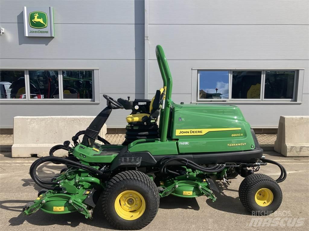 John Deere 8800A Loopmaaier
