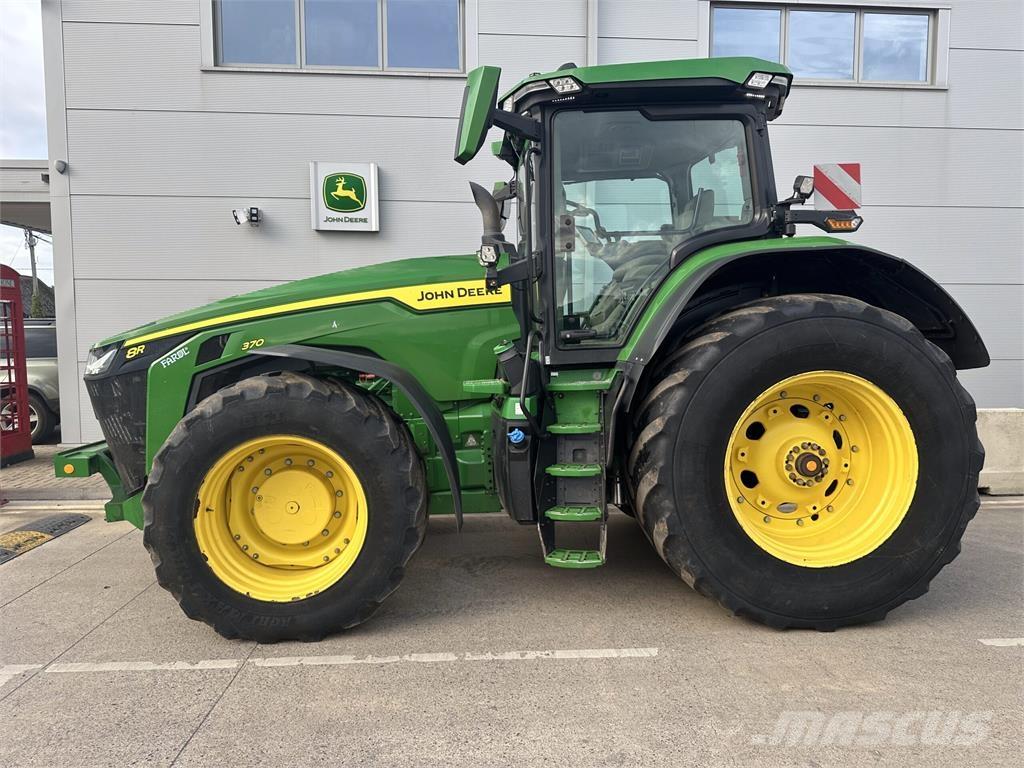 John Deere 8R 370 Tractoren