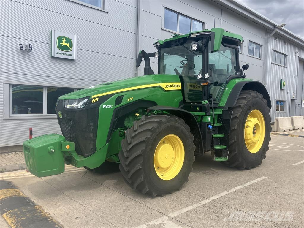 John Deere 8R 370 Tractoren
