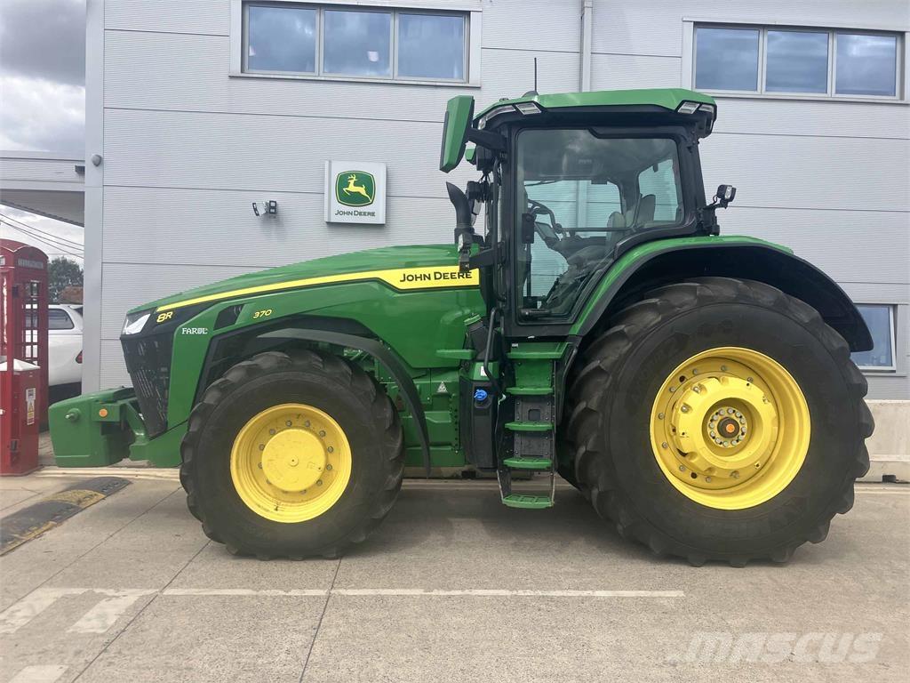 John Deere 8R 370 Tractoren