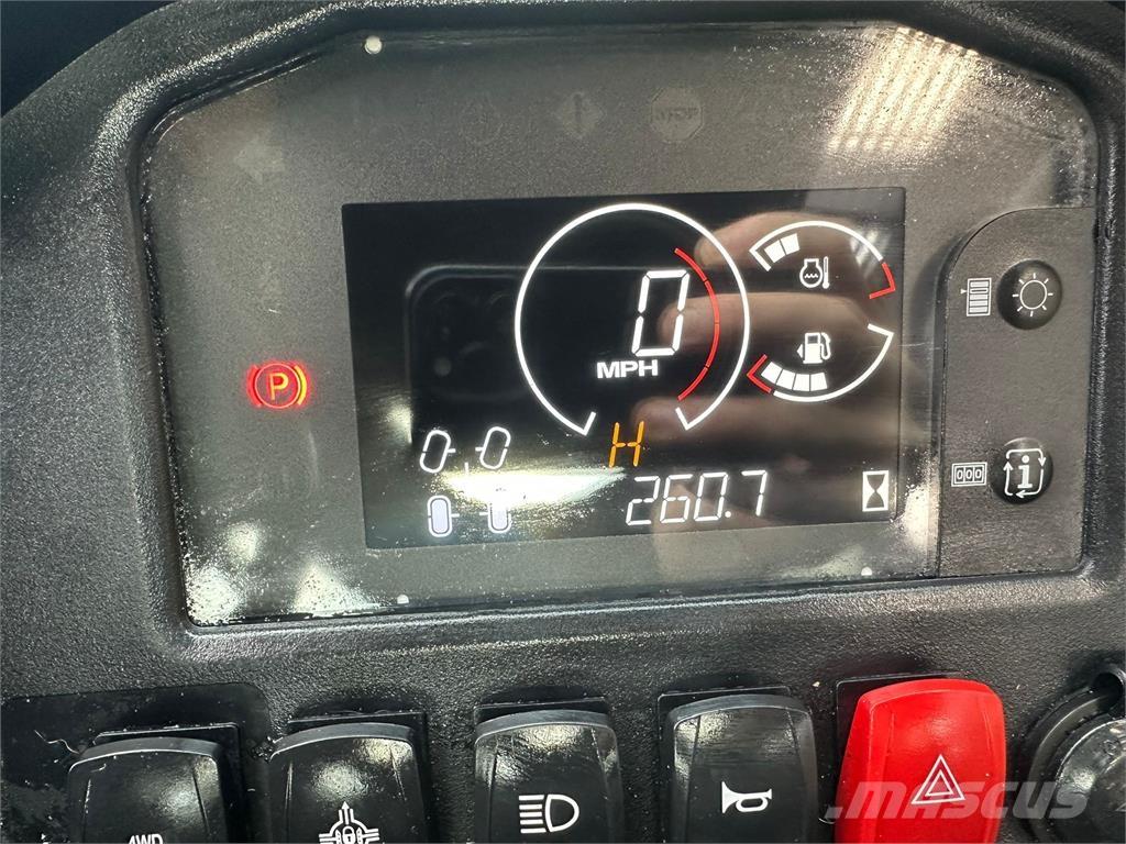 John Deere HPX815E Utiliteitsmachines