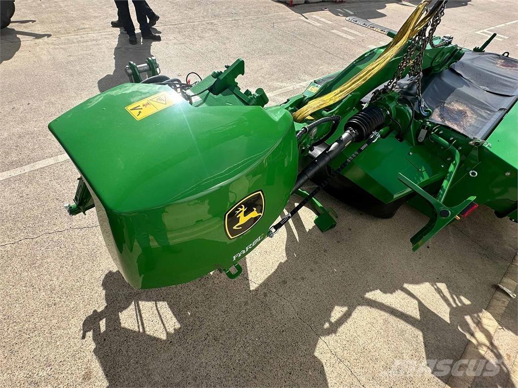 John Deere R310R Maaiers