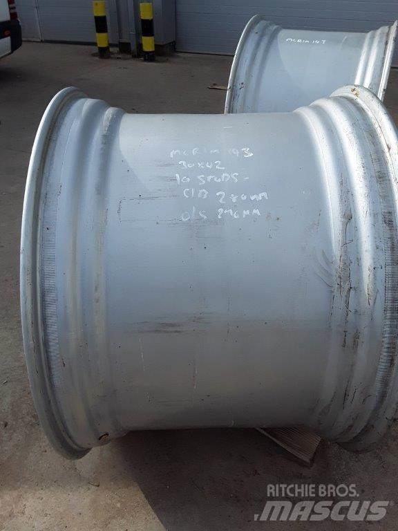  Misc. Silver Rims Banden, wielen en velgen