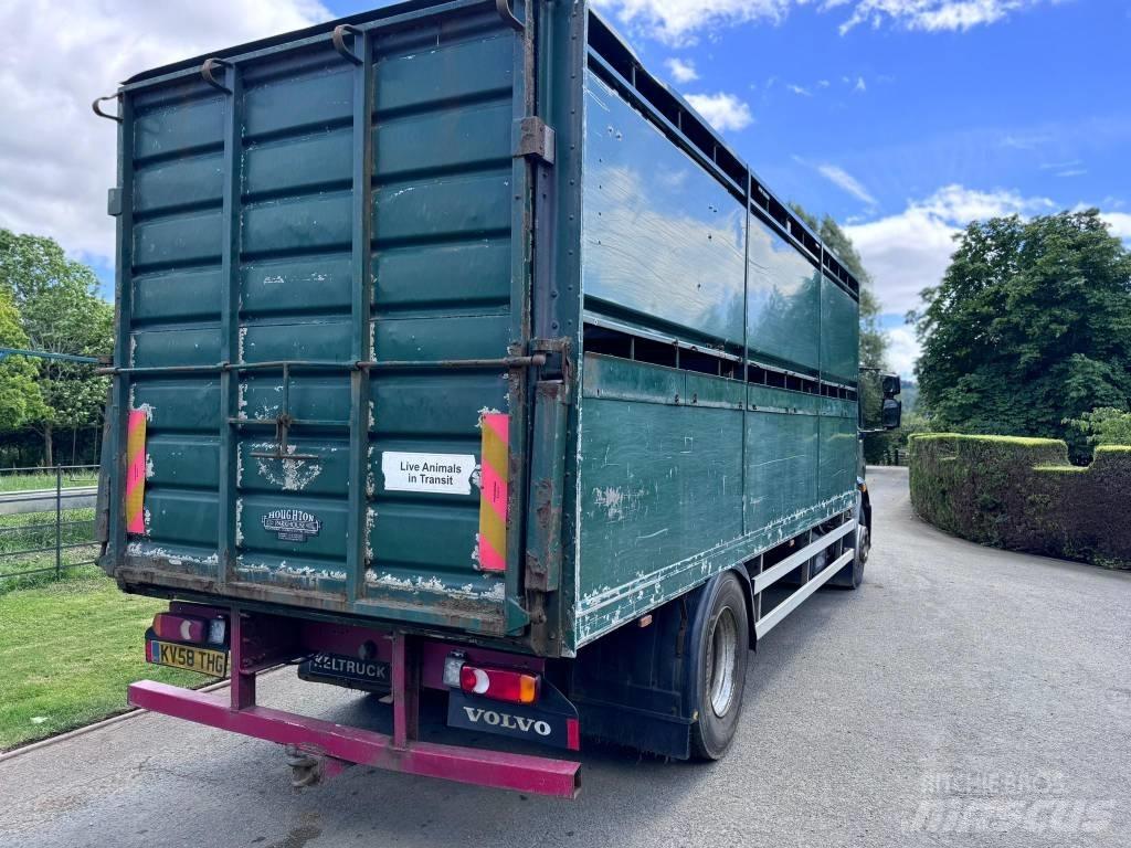 Volvo FL 240 Dieren transport trucks