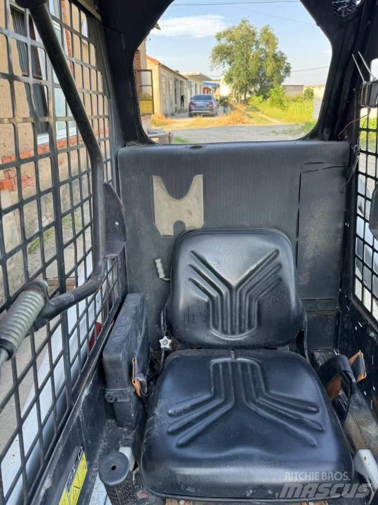 Bobcat S 70 Schrankladers