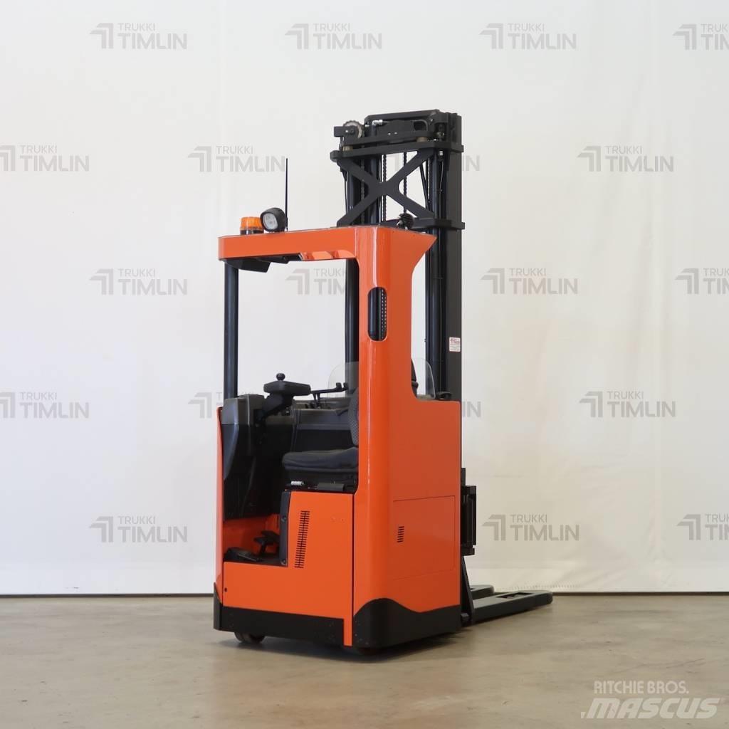 BT SRE160L Zelfrijdende stapelaars