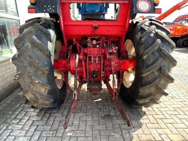 International 1255 A Tractoren