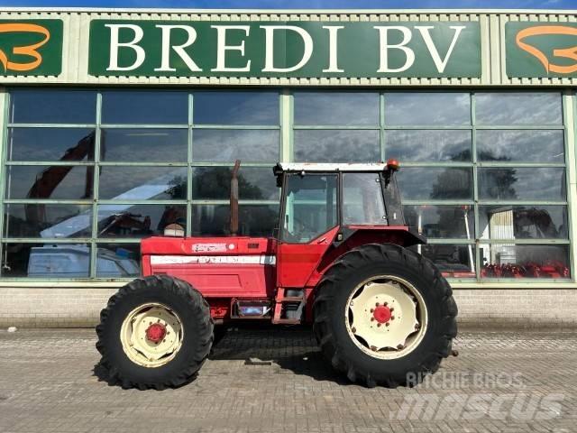 International 1255 A Tractoren