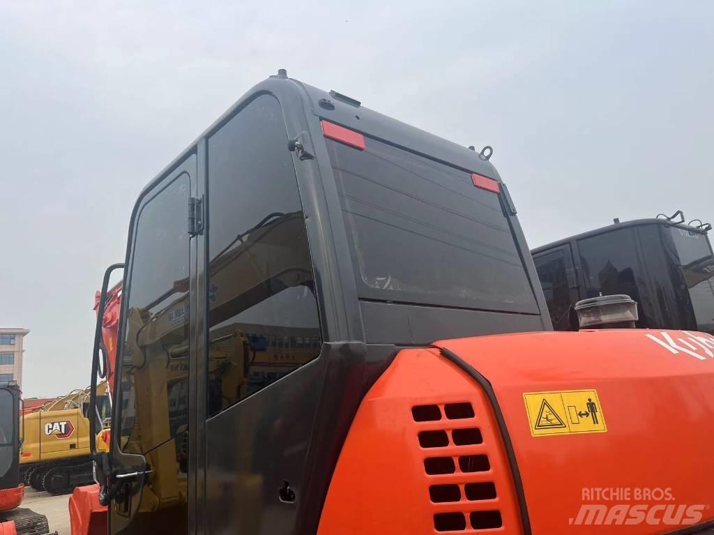 Kubota 183 Rupsgraafmachines