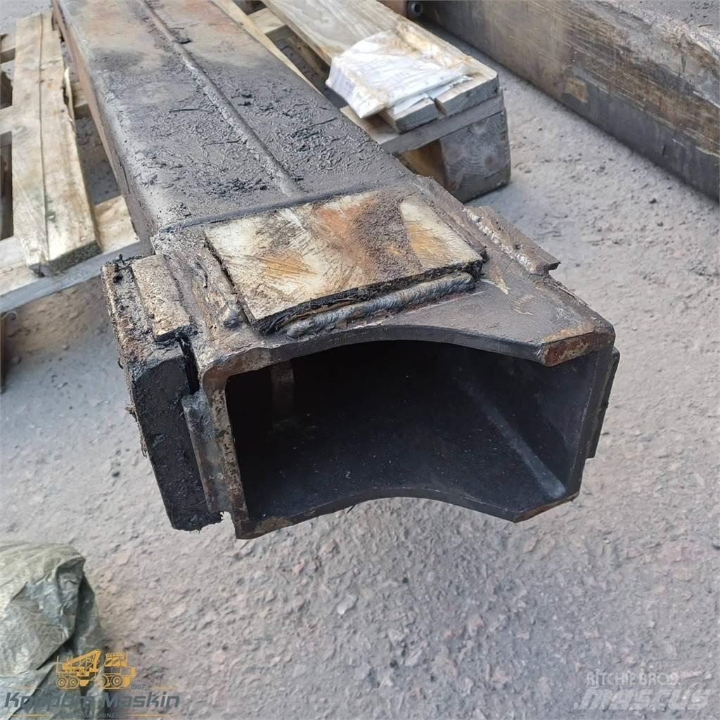 Loglift 111 Uitrijwagenkranen