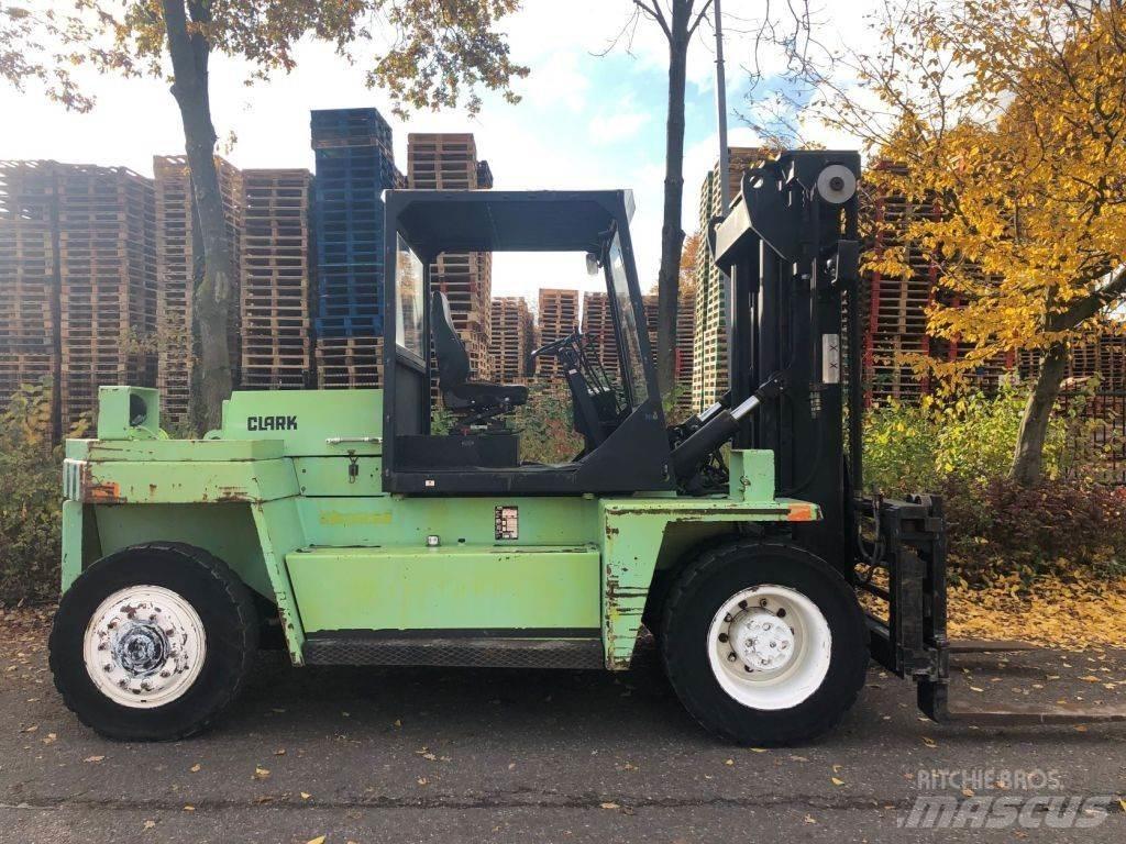 Clark DPL100 Diesel heftrucks