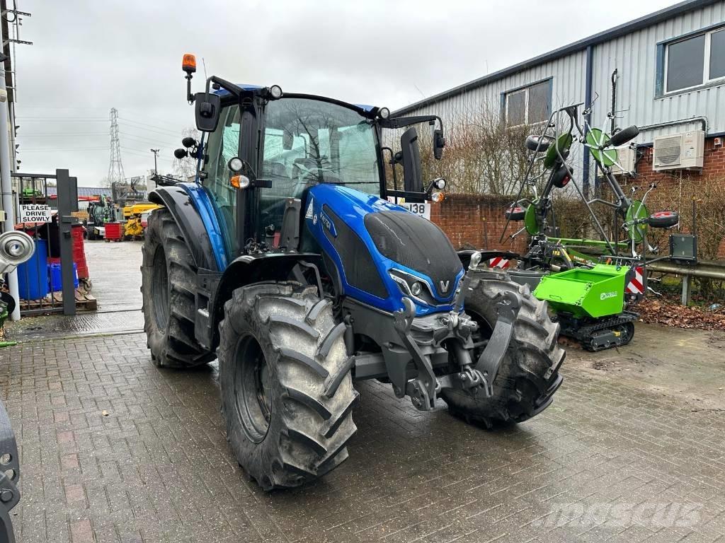 Valtra G125EA Tractoren