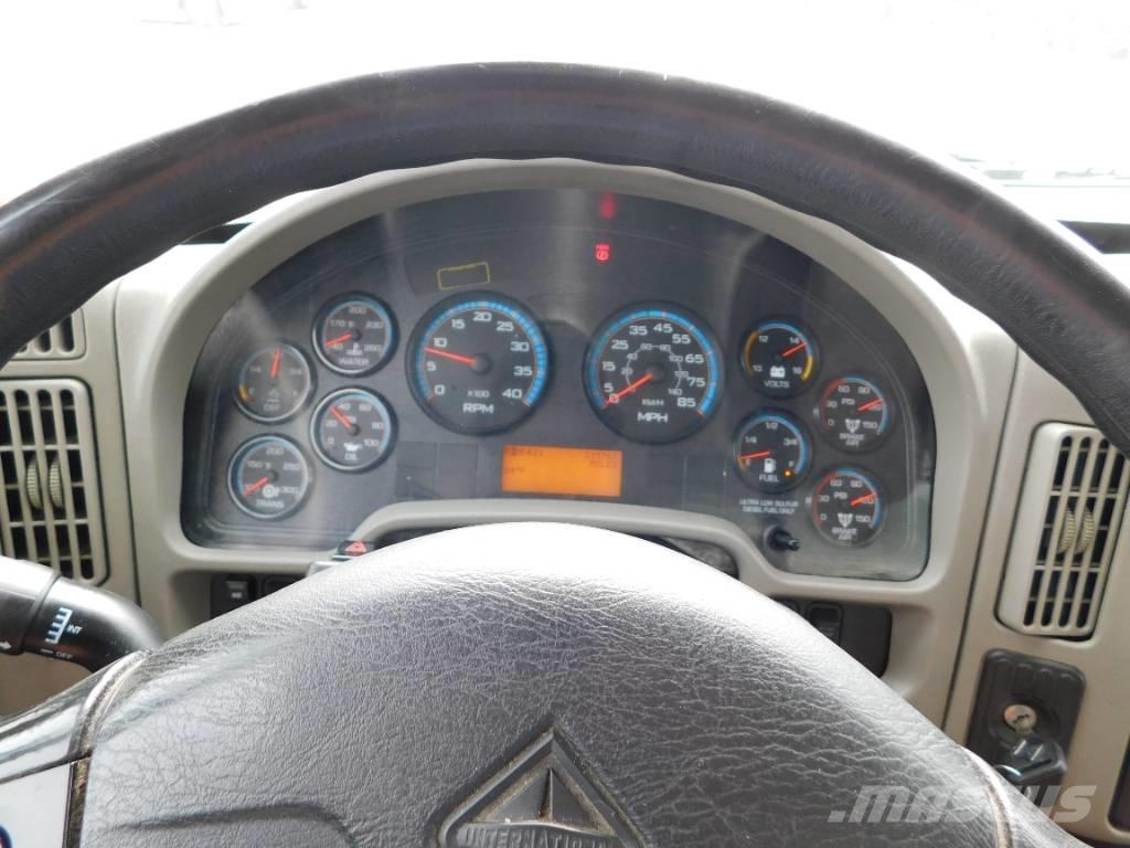 International 4300 Containerchassis