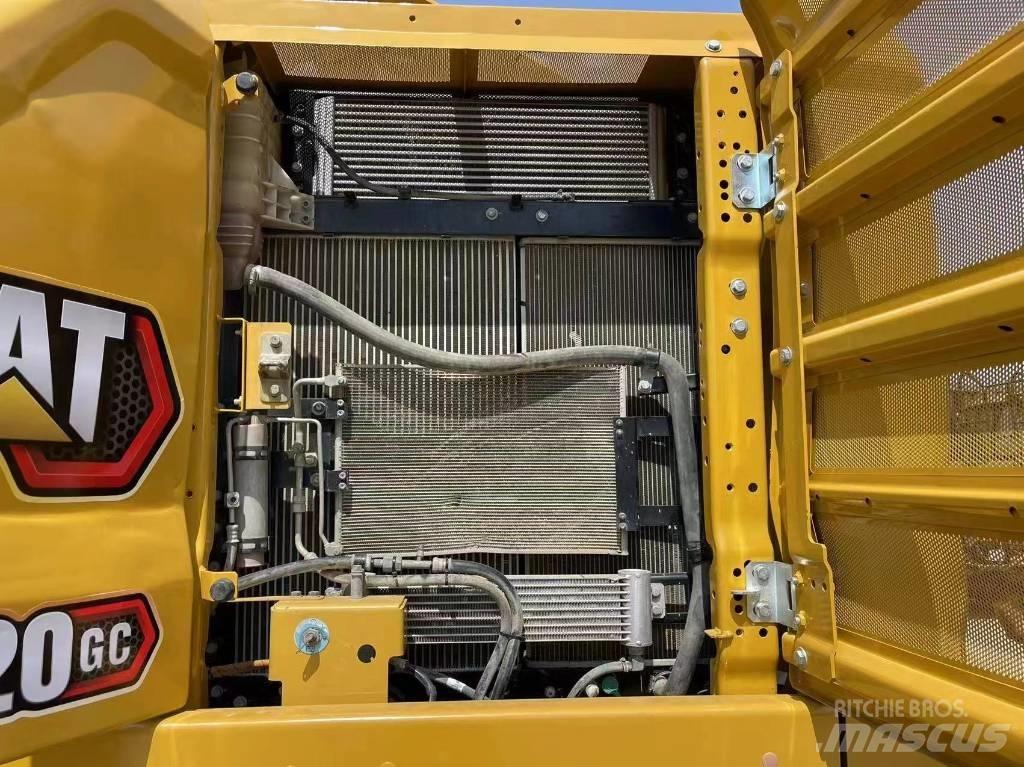 CAT 320GC Rupsgraafmachines