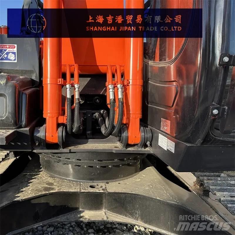 Hitachi ZX 200 Rupsgraafmachines