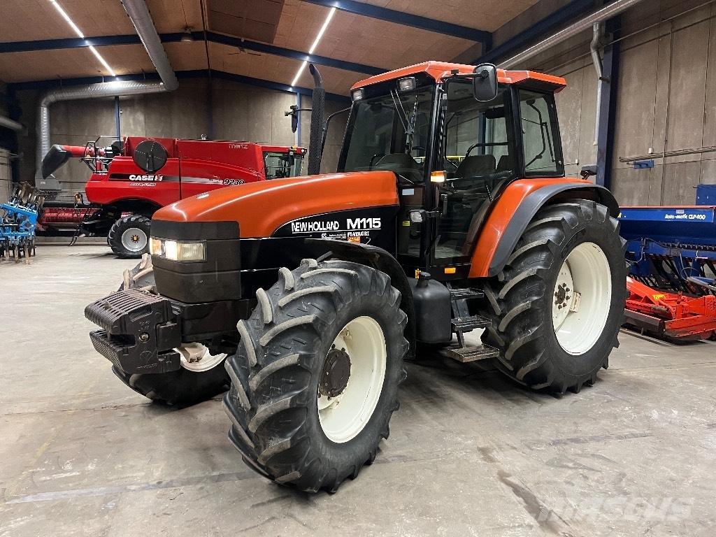 New Holland M 115 Tractoren