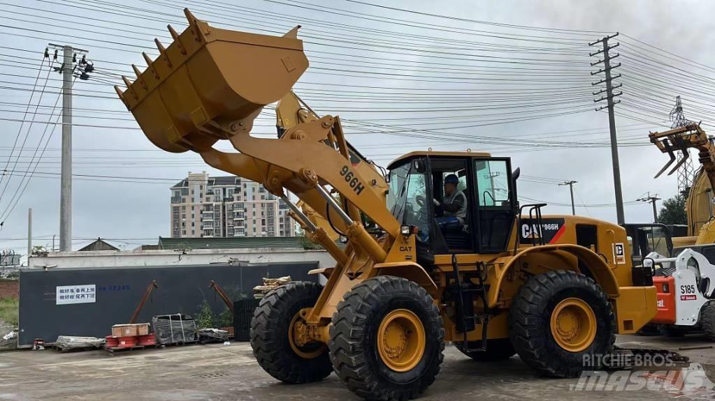 CAT 966 Wielladers