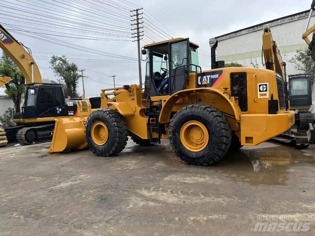 CAT 966 Wielladers