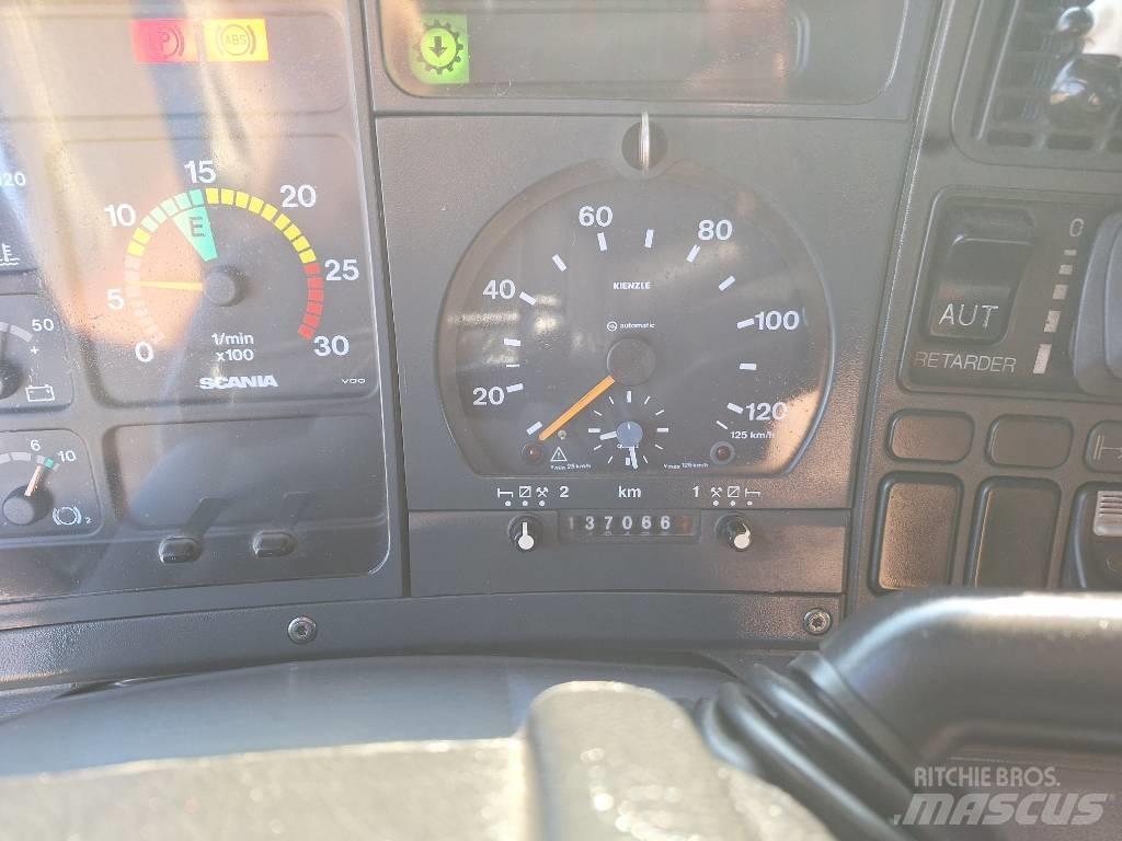 Scania P124LA4X2NA Trekkers