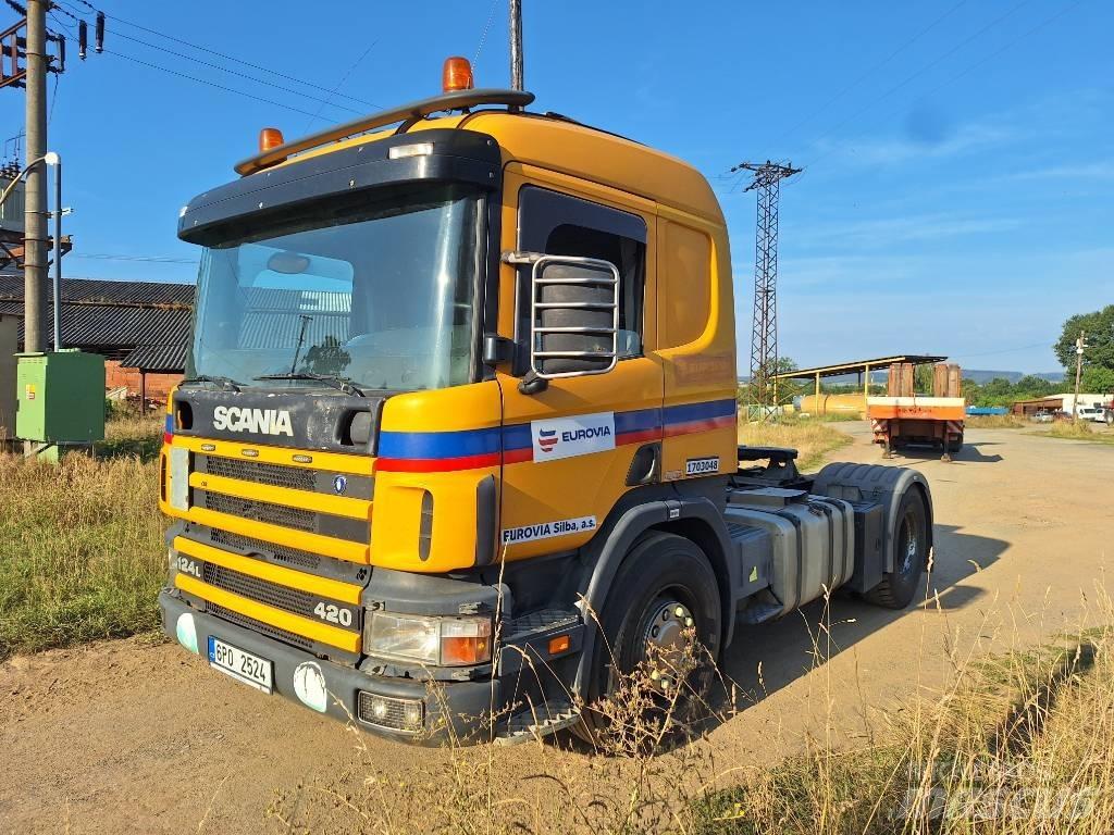 Scania P124LA4X2NA Trekkers