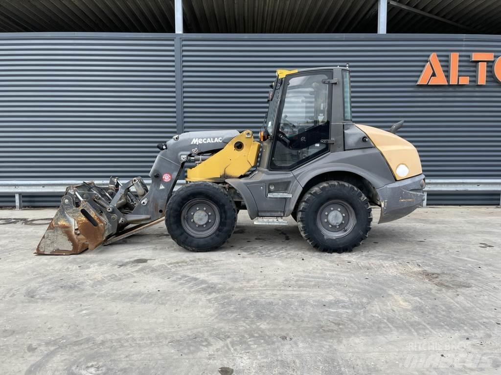 Mecalac AS 700 Wielladers