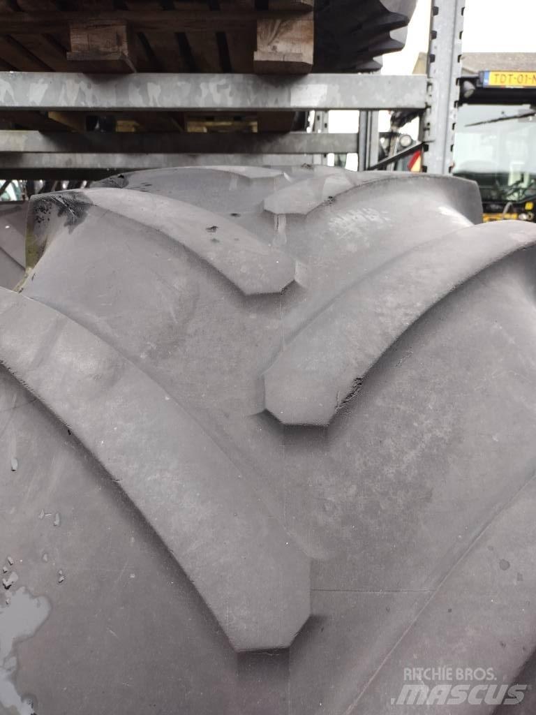Michelin 710/70 R38 Banden, wielen en velgen