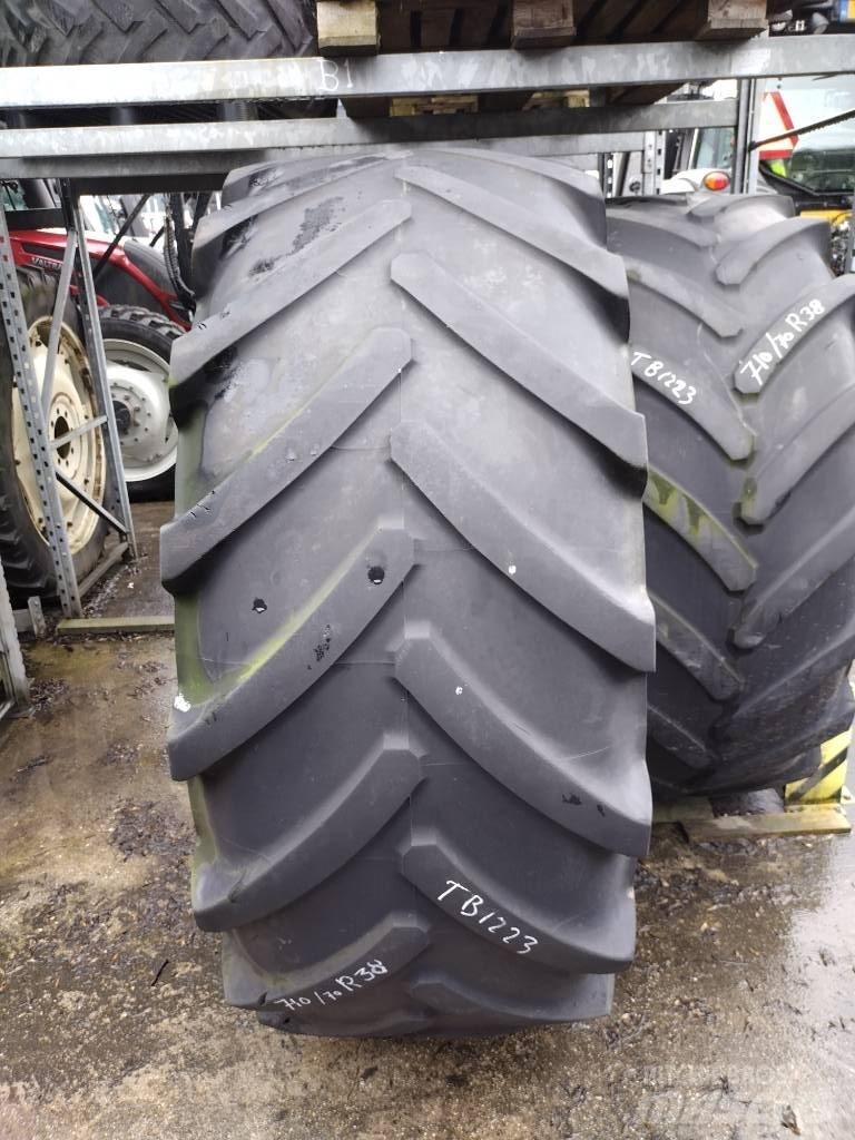 Michelin 710/70 R38 Banden, wielen en velgen