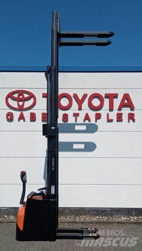 Toyota SWE160L Stapelaar meeloop