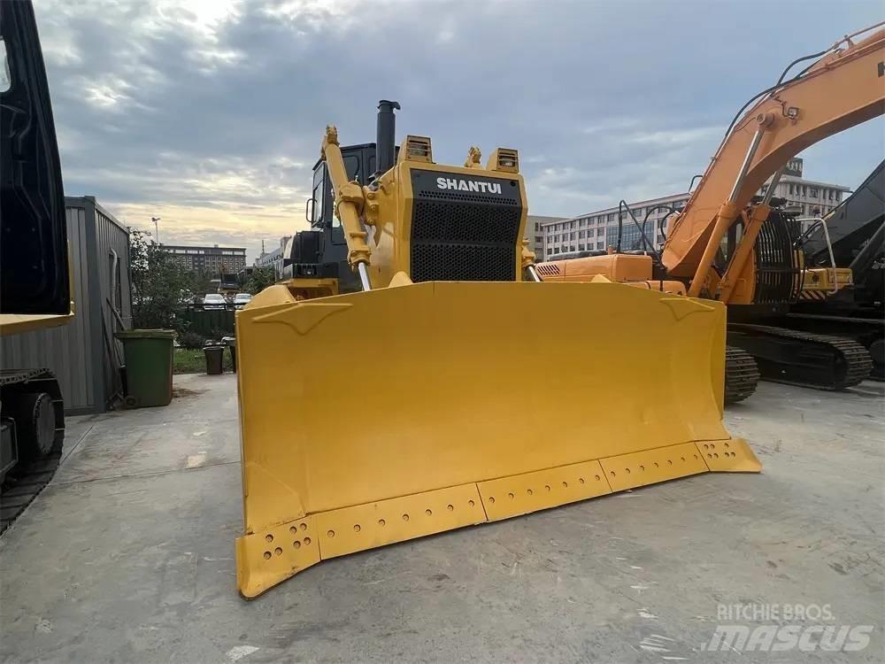 Shantui SD32 Rupsdozers
