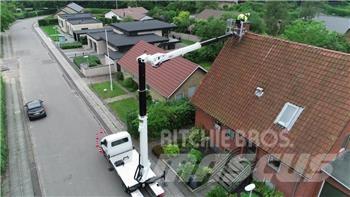 VERSALIFT VTX-240 G3 Auto hoogwerkers