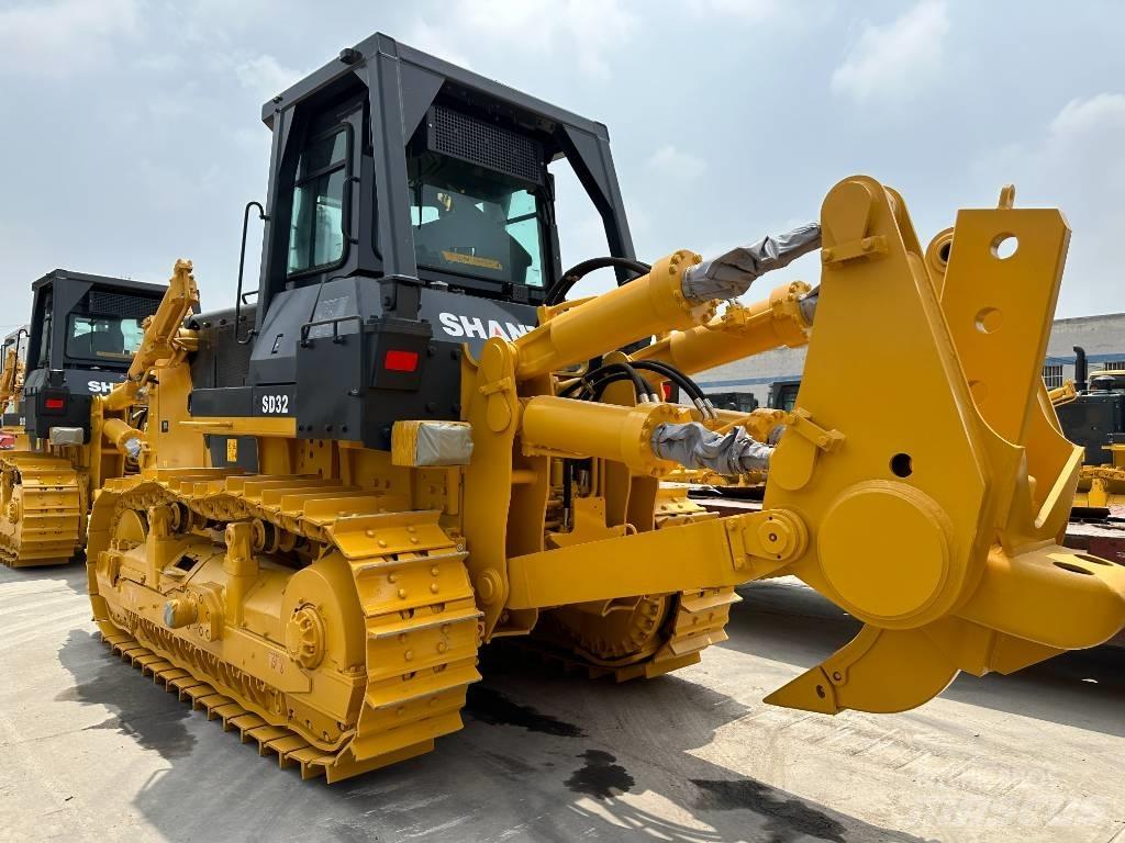 Shantui SD32 Rupsdozers