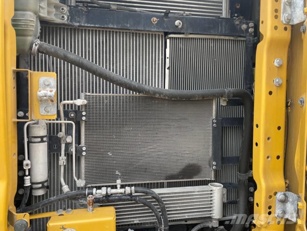 CAT 320 Rupsgraafmachines