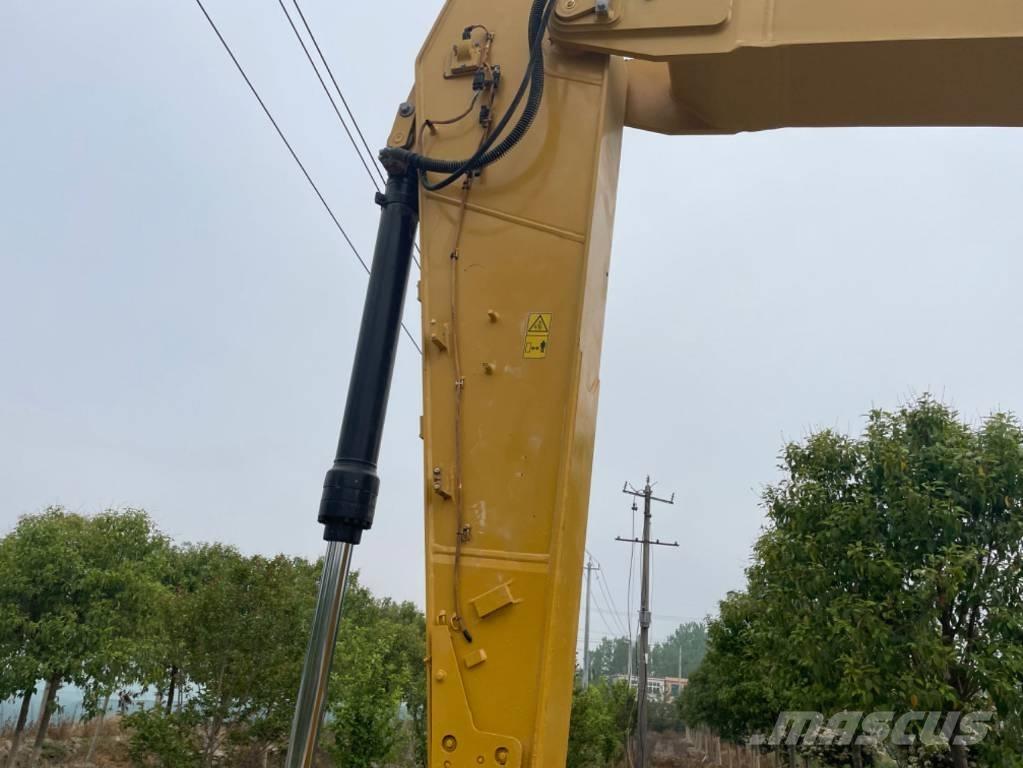 CAT 320 Rupsgraafmachines