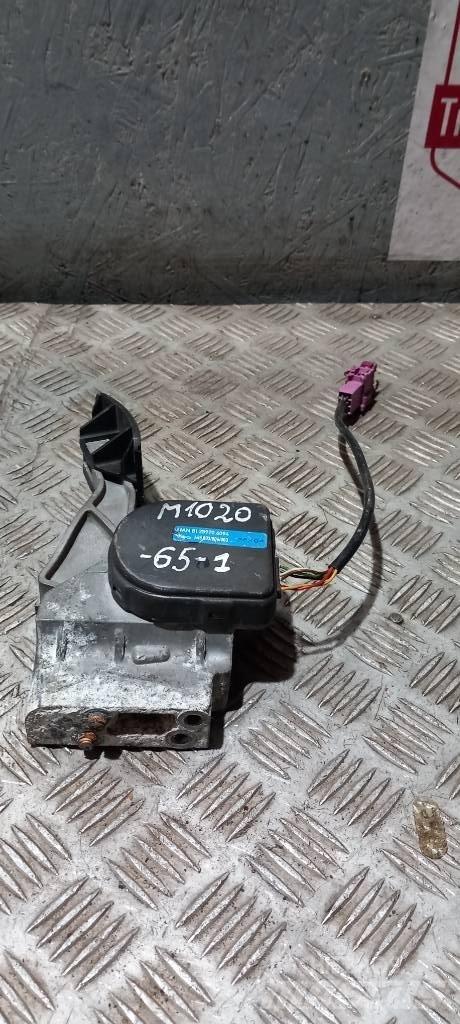 MAN TGA 81259706094 Cabine en interieur