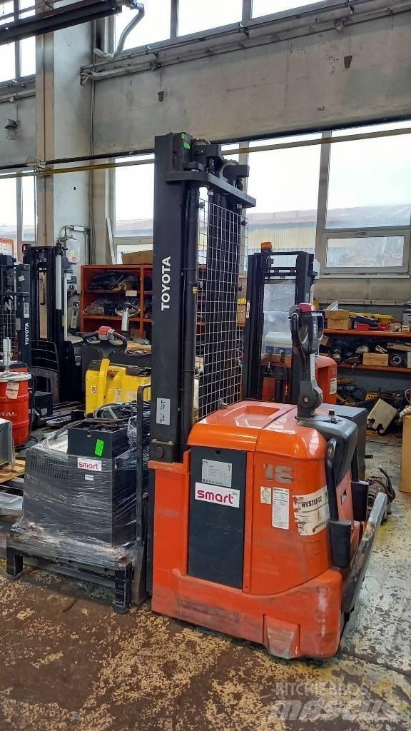 Toyota 7SLL16 Zelfrijdende stapelaars