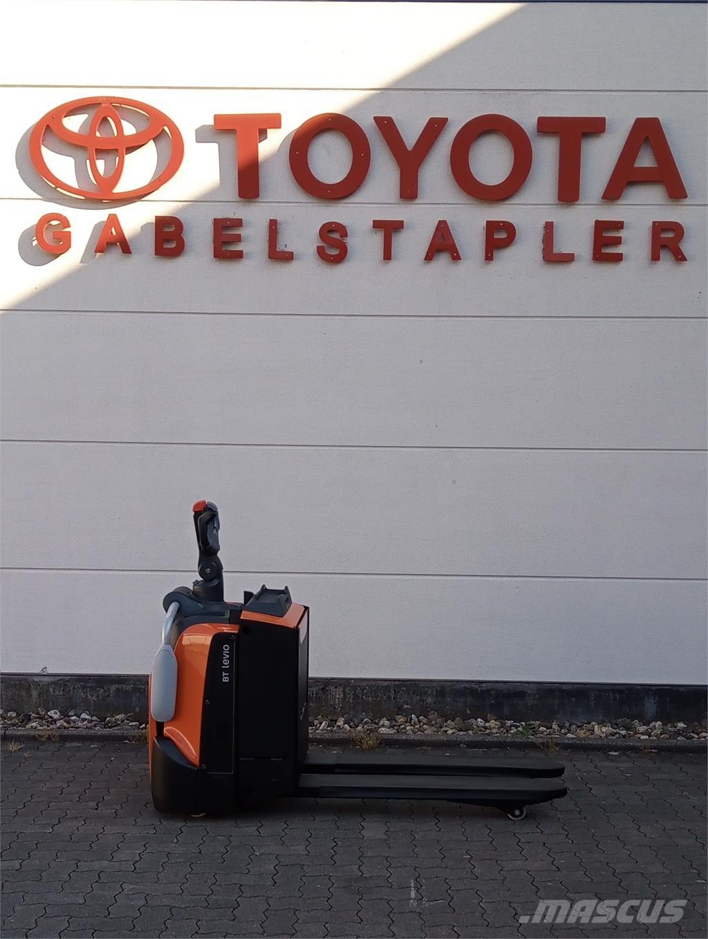 Toyota LPE200 Stapelaar meeloop